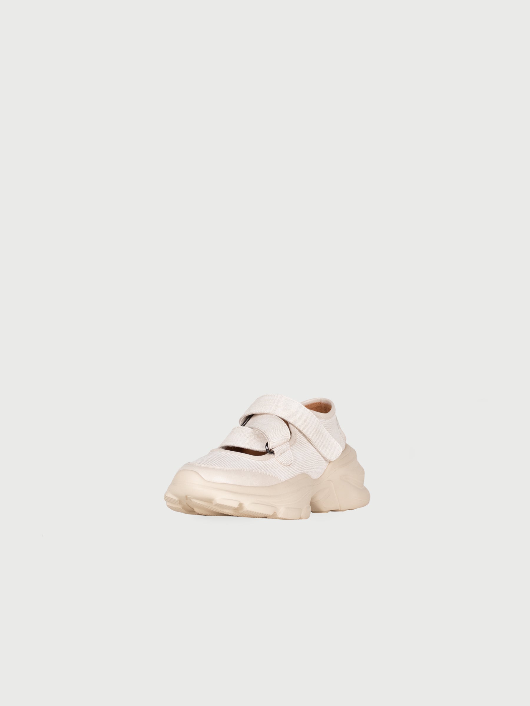 Airy 𖠁 Strap Platform Sneakers
