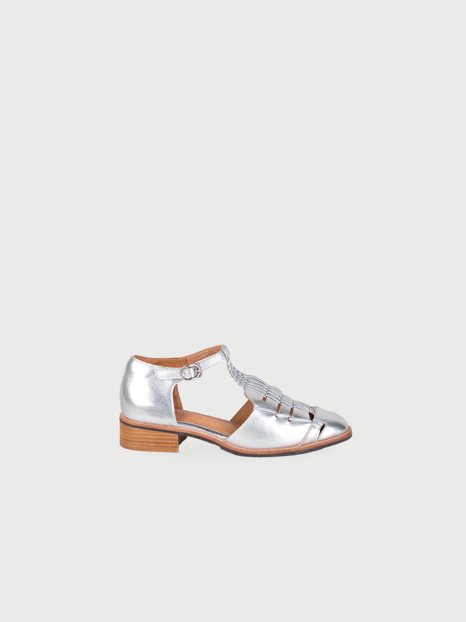 Riva 𖠁 Round Toe Woven T-Bar Mary Jane