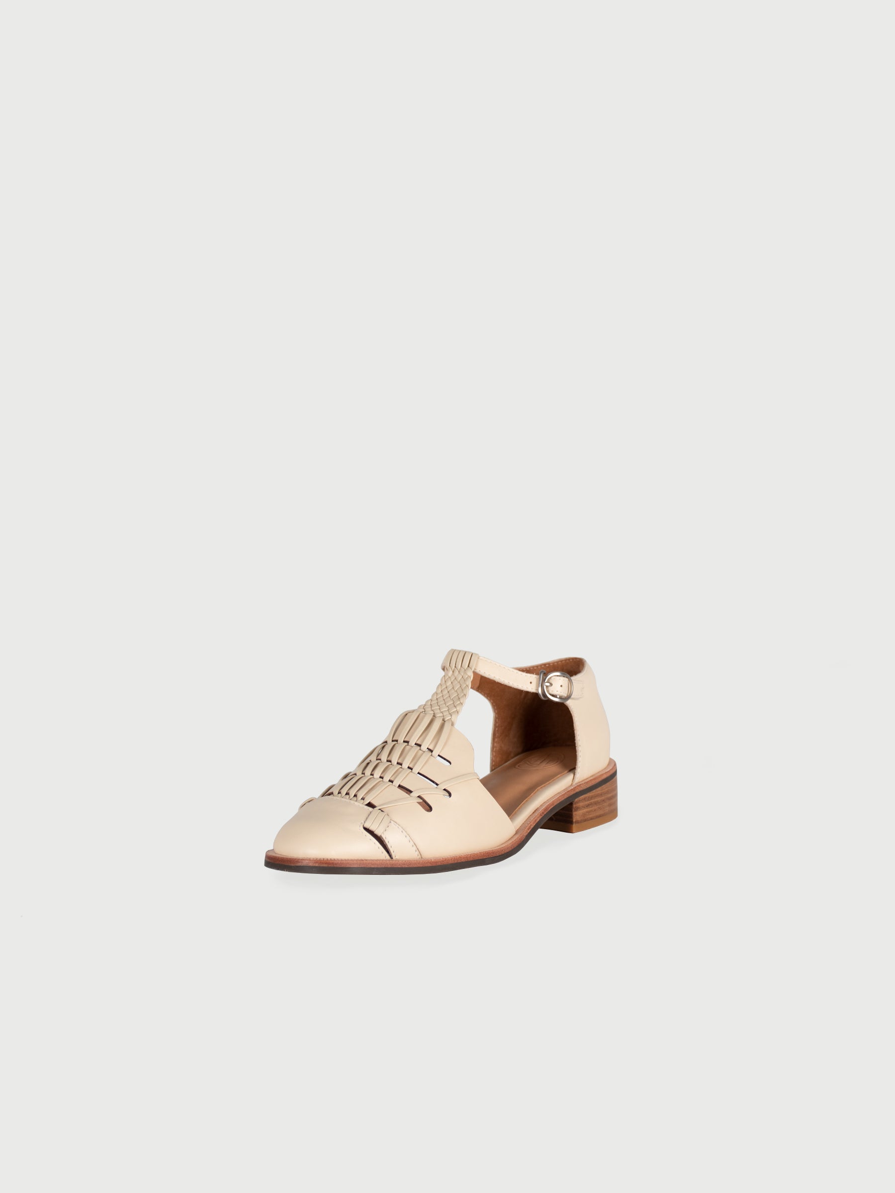 Riva 𖠁 Round Toe Woven T-Bar Mary Jane
