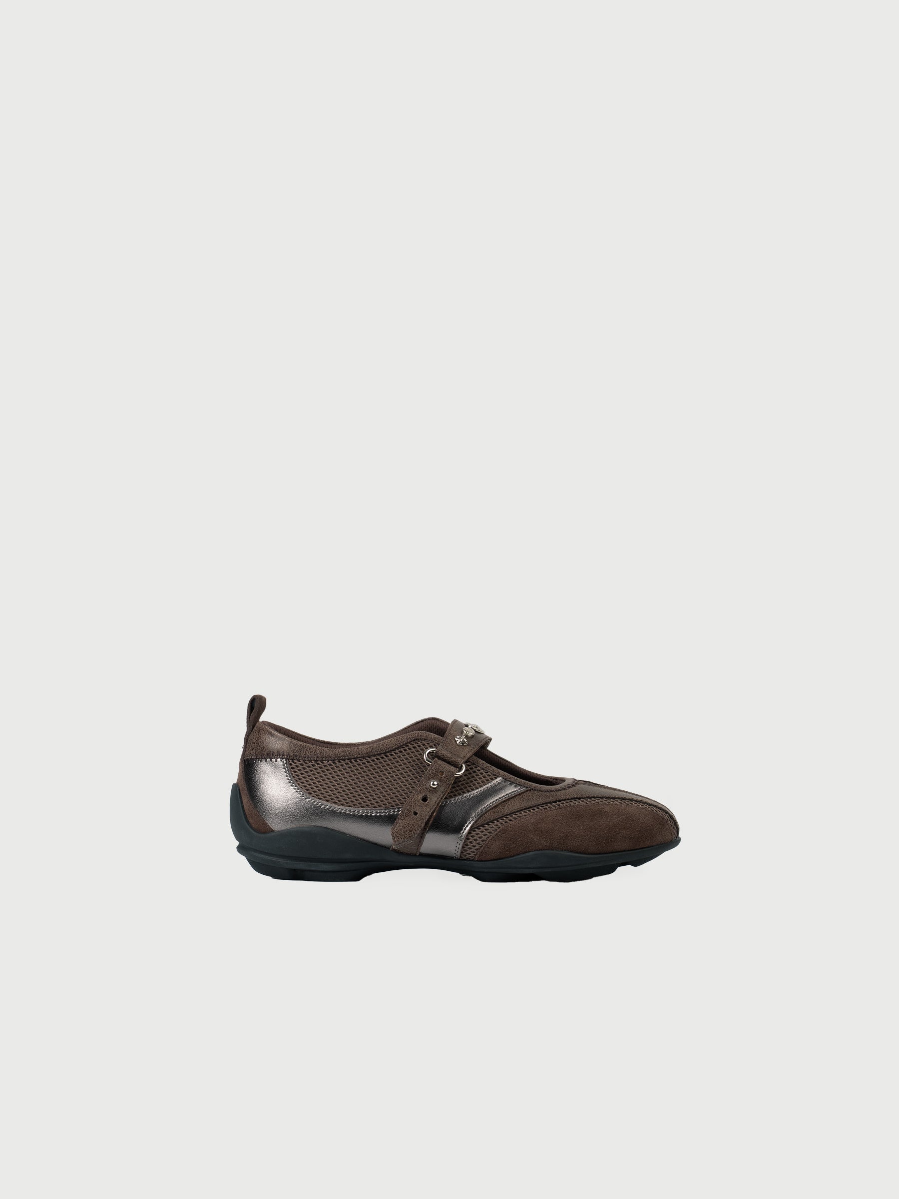 Odette・Studded Round-Toe Sneakerina