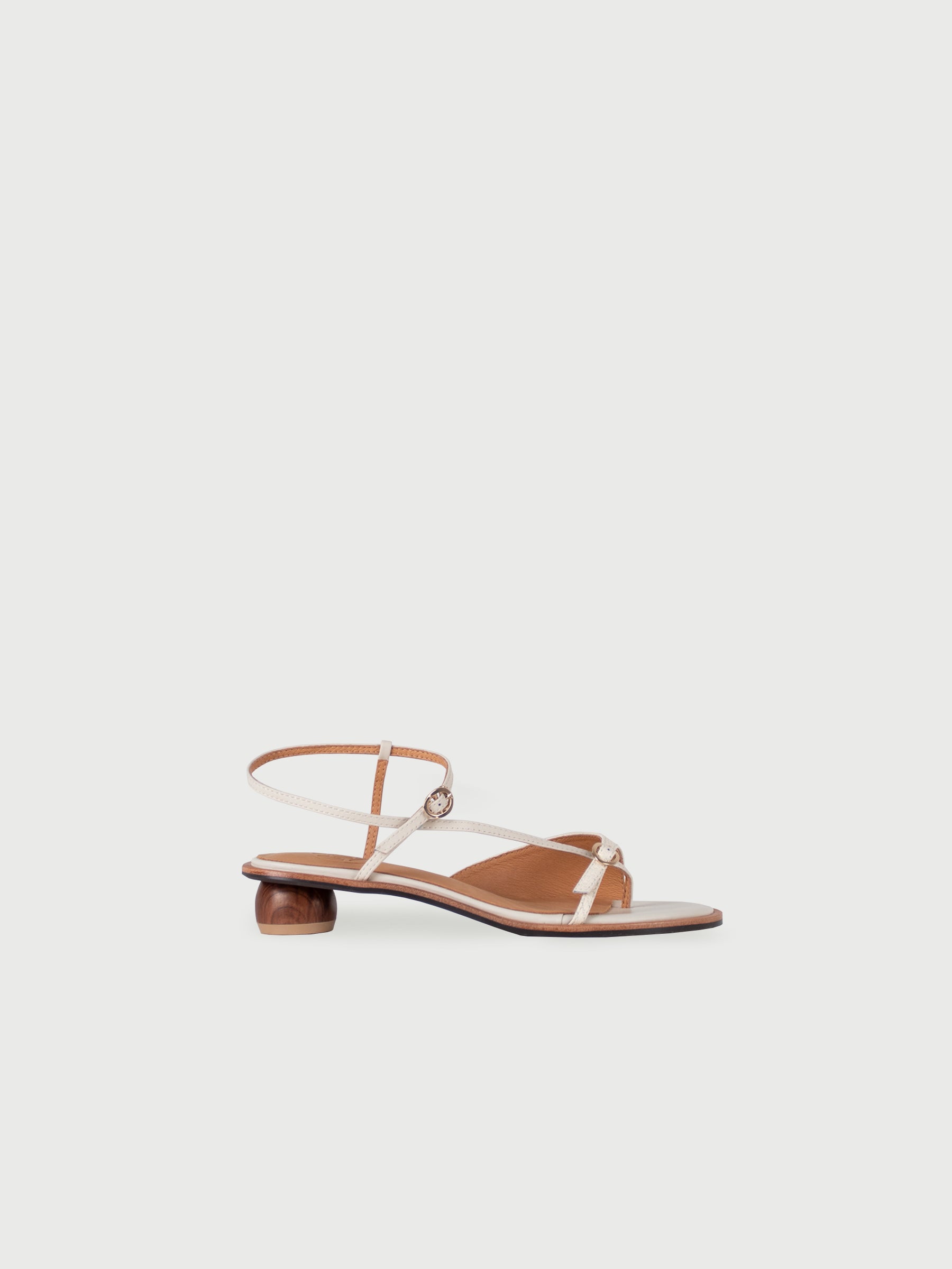 Amber 𖠁 Strappy Thong Sandals