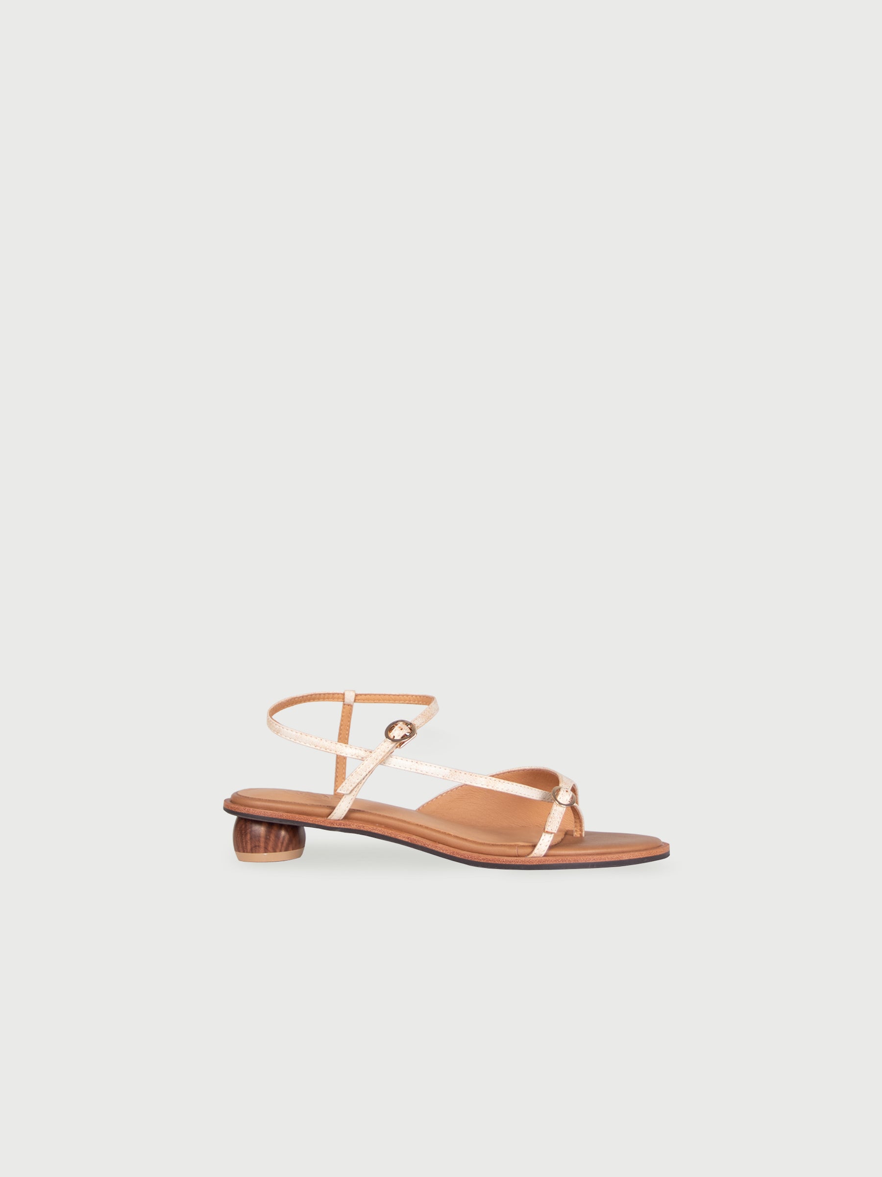 Amber 𖠁 Strappy Thong Sandals