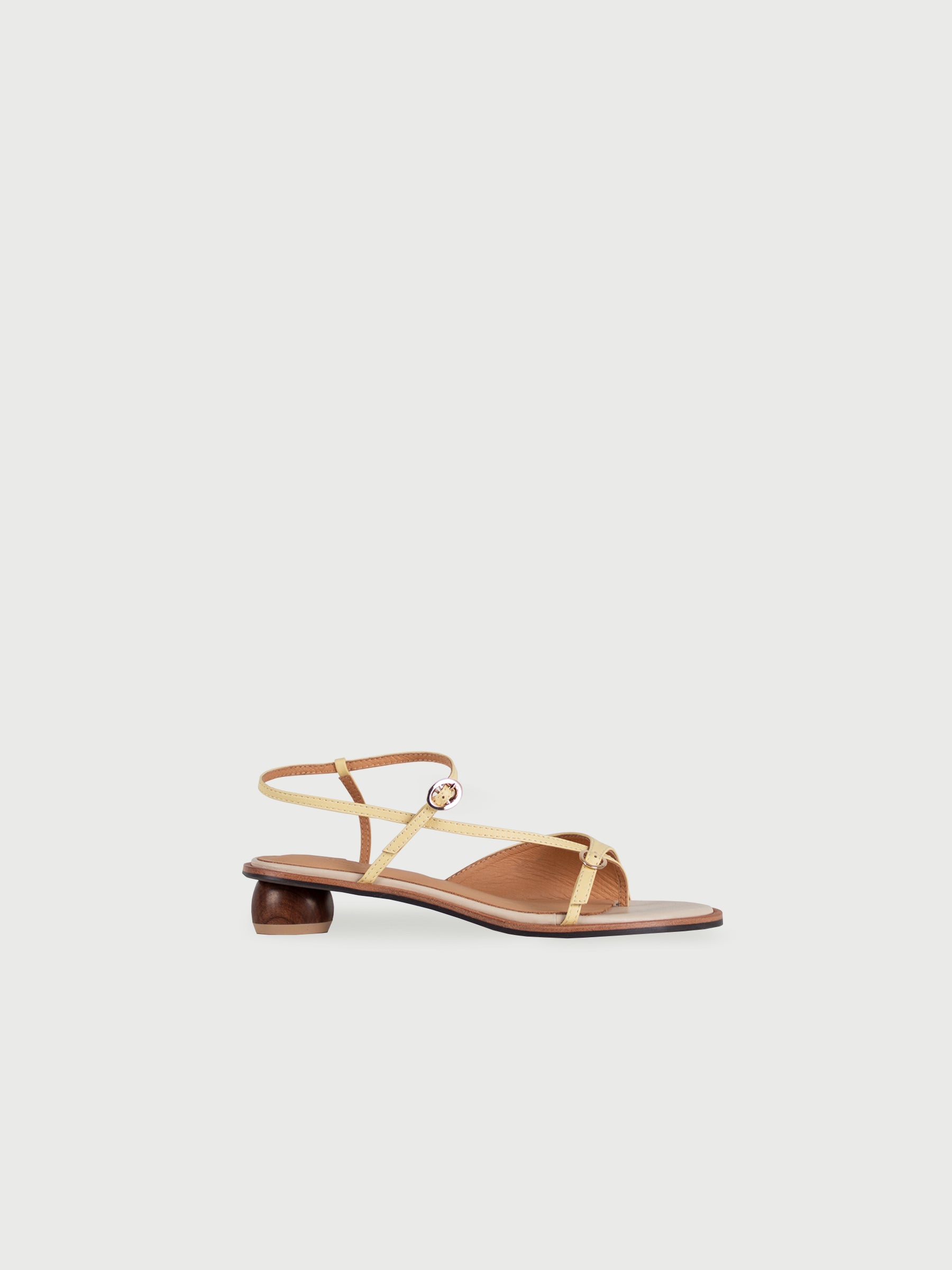 Amber 𖠁 Strappy Thong Sandals
