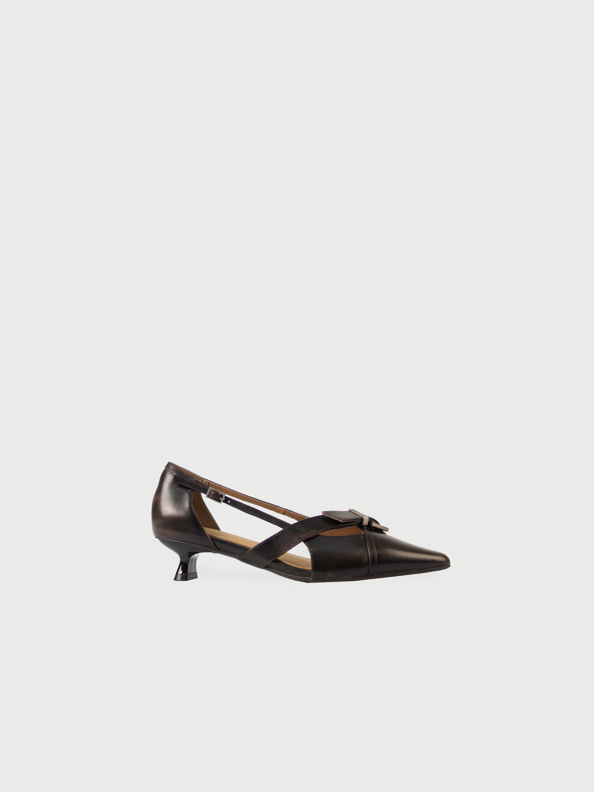 Vesper・Pointed-Toe Cross-Strap Buckle Pumps