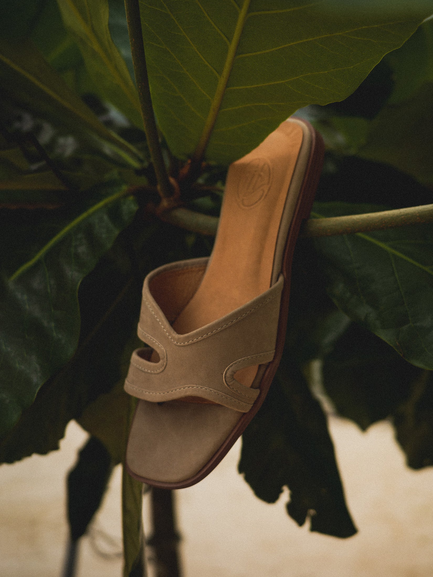 Pretzel 𓆟 Slide Sandals