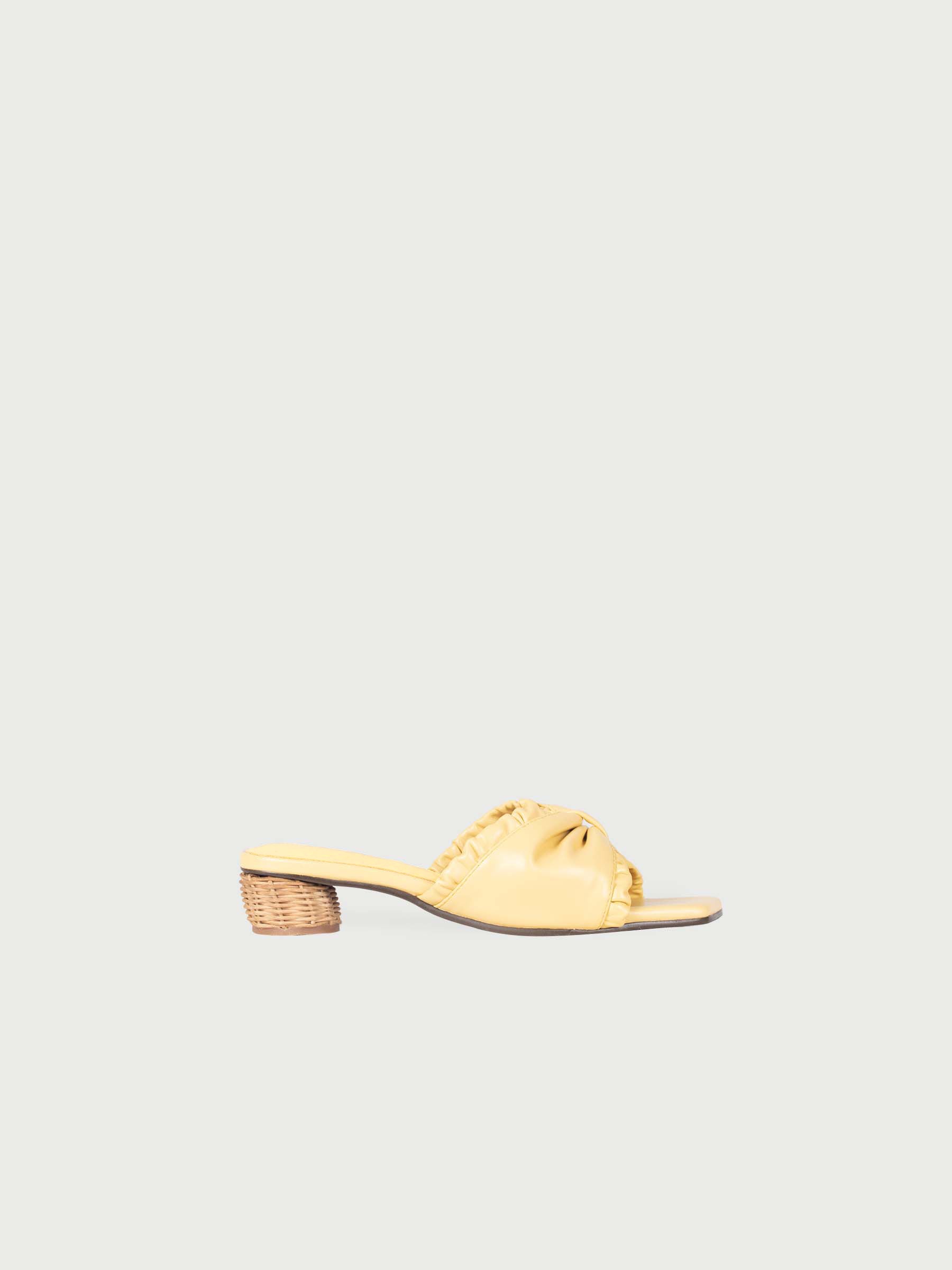 ✿ Cynthia x Leather Lab ✿ Ribbon Straw Heel Mules 蝴蝶結藤編跟涼鞋