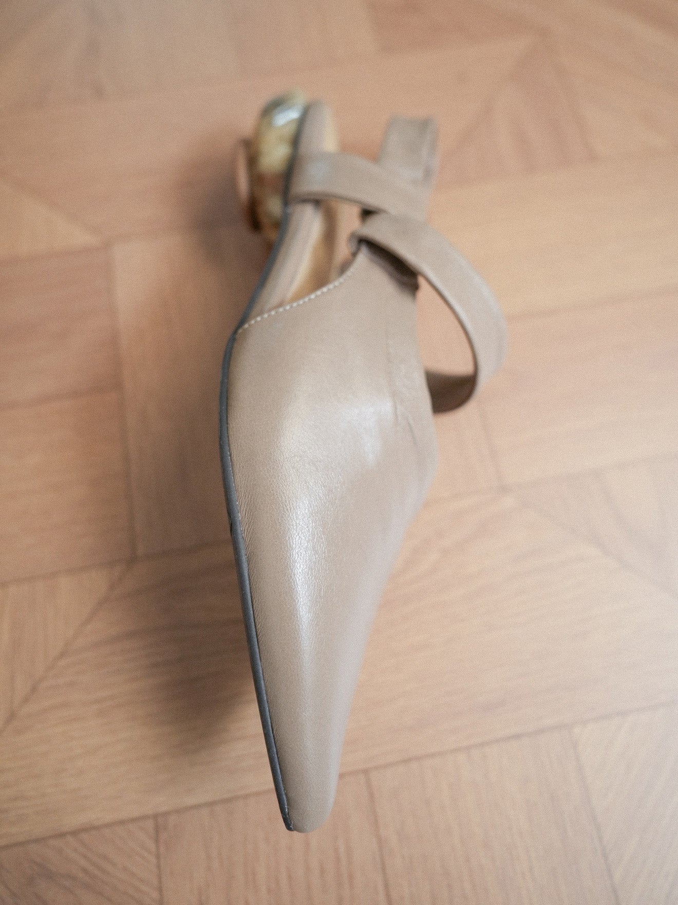Cleo・Pointed Crepe Draped Marble Heel Slingback