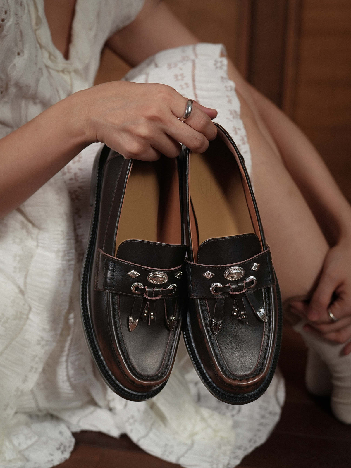 Greta・ Western Embellished Penny Loafers