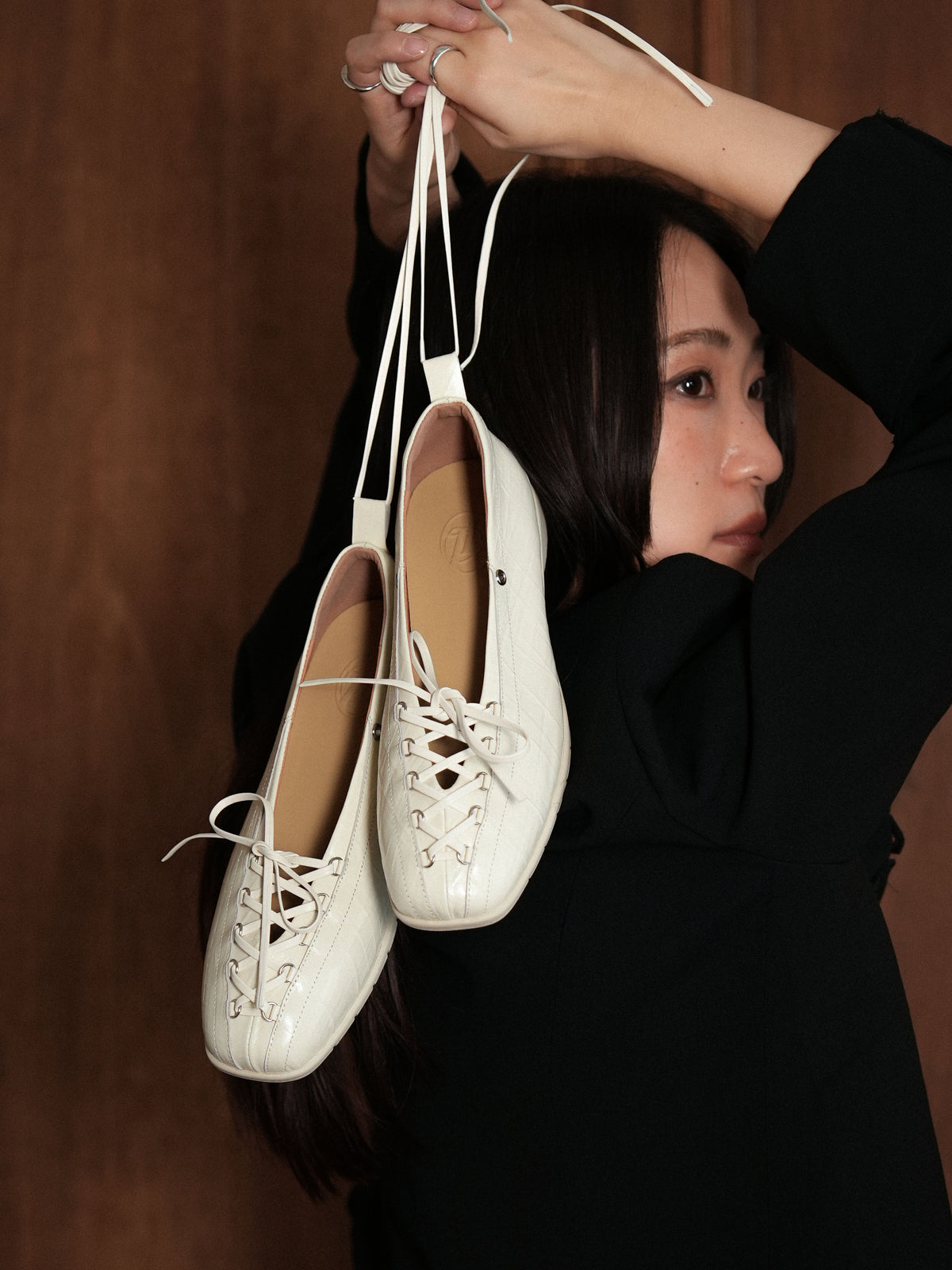 Aurelia・Square-Round Toe Lace-Up Ballet Flats