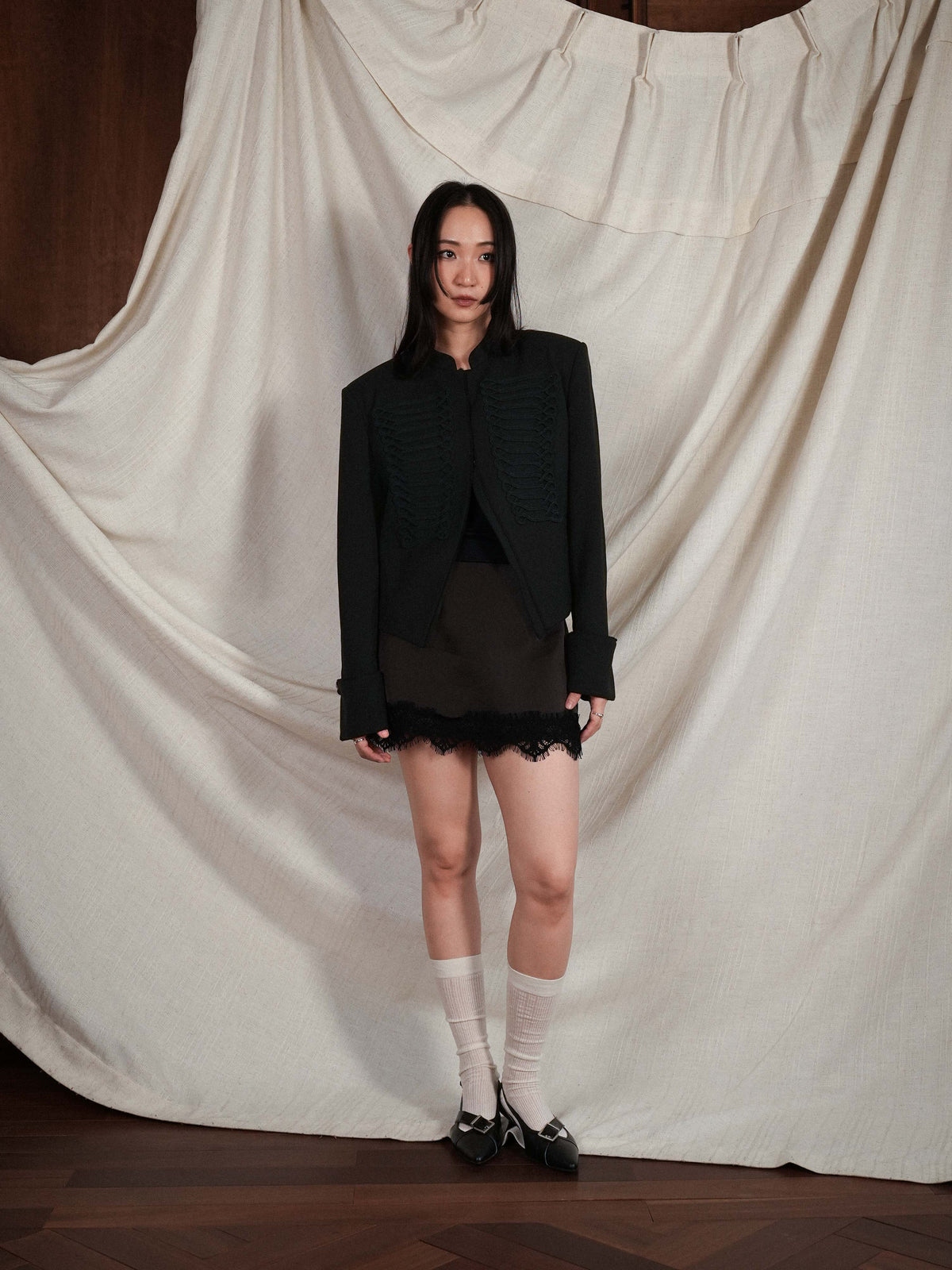 Vesper・Pointed-Toe Cross-Strap Buckle Pumps