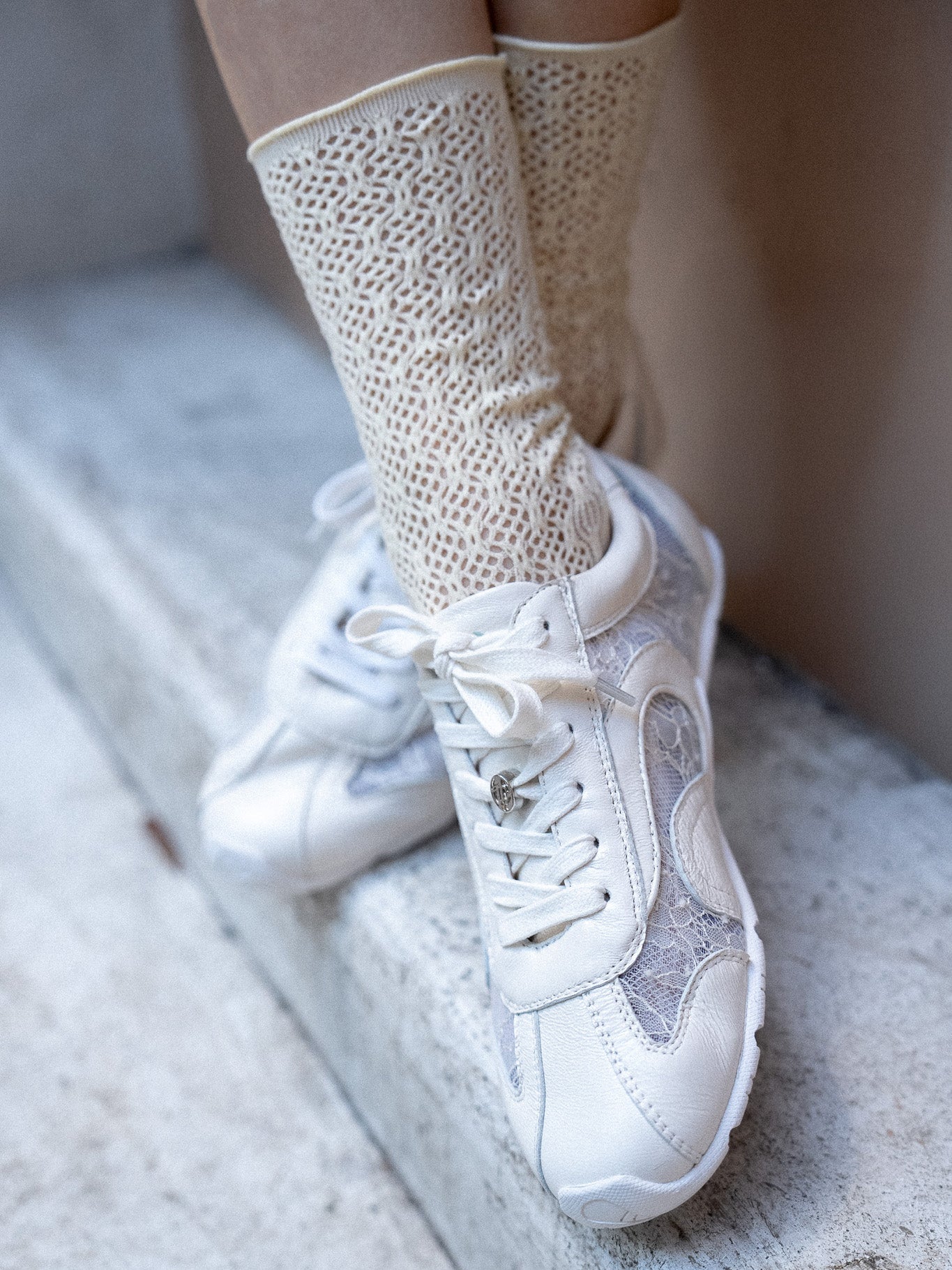 Erina ◈ Lace Mix Leather Sneakers
