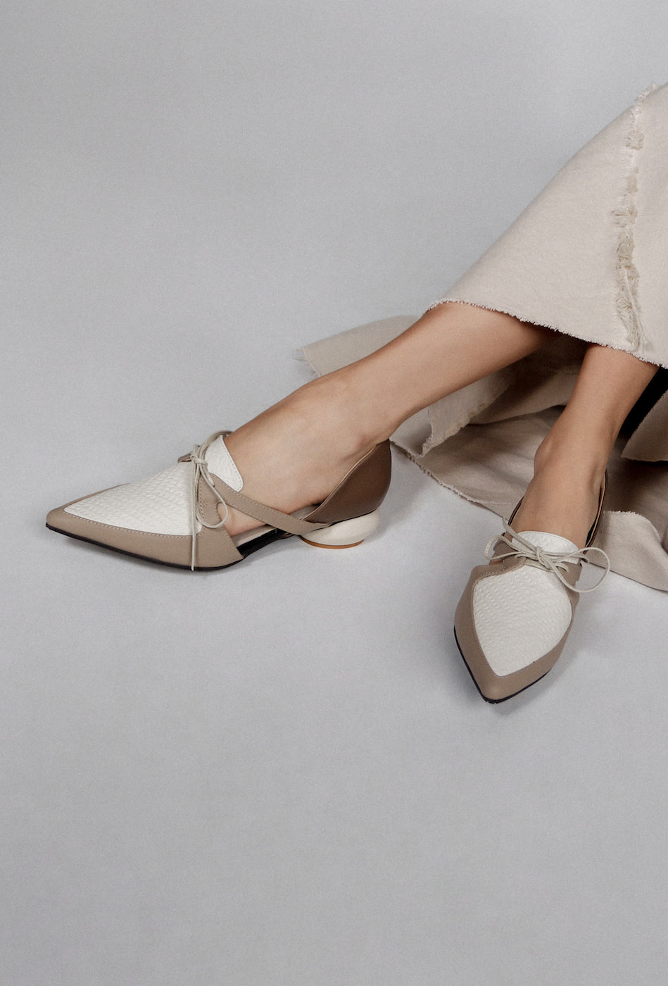 Celeste.Ribbon Open Shank Flats