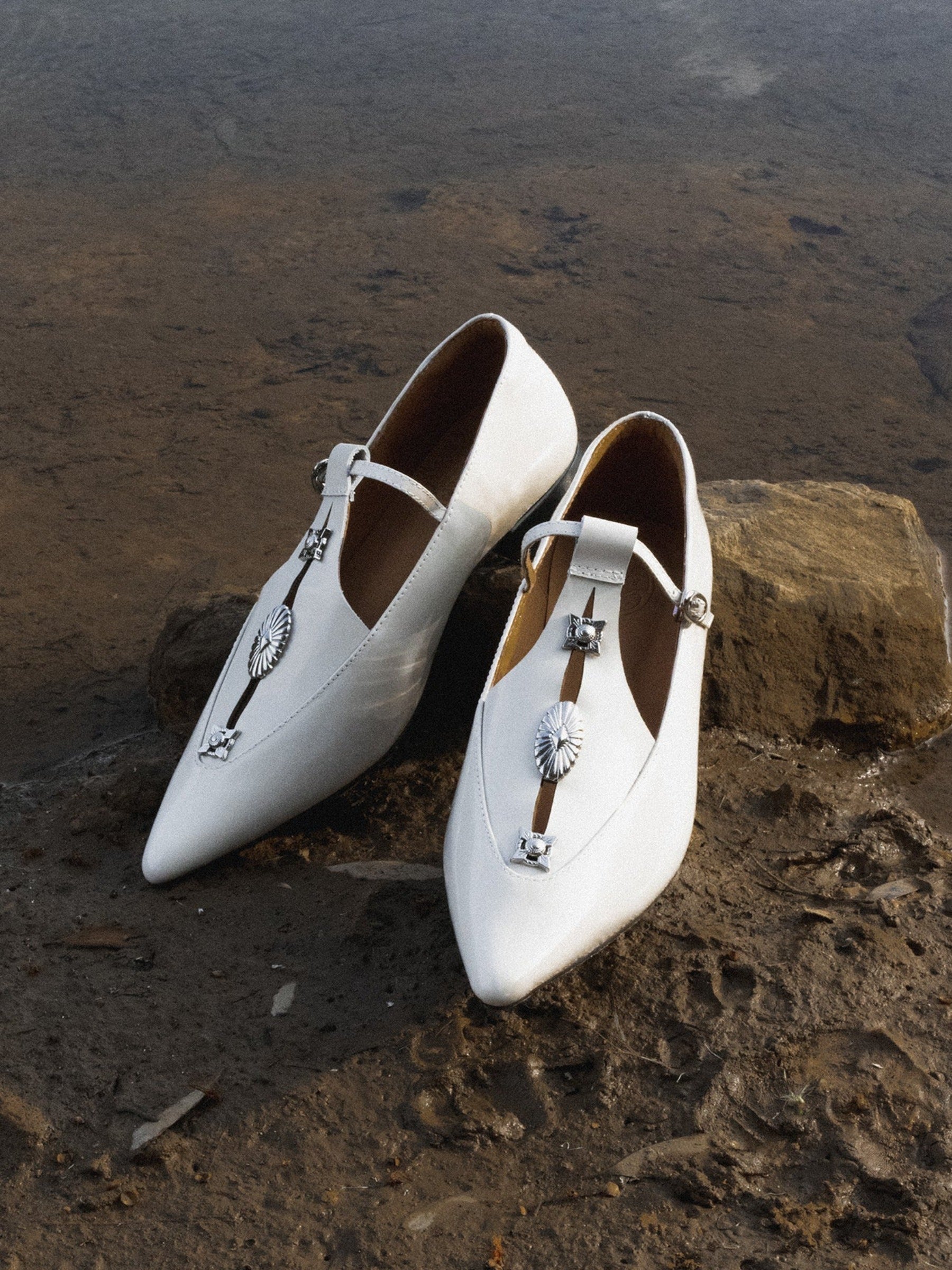 Alicent | Pointed Toe Metal Pierce Mary Jane Flats