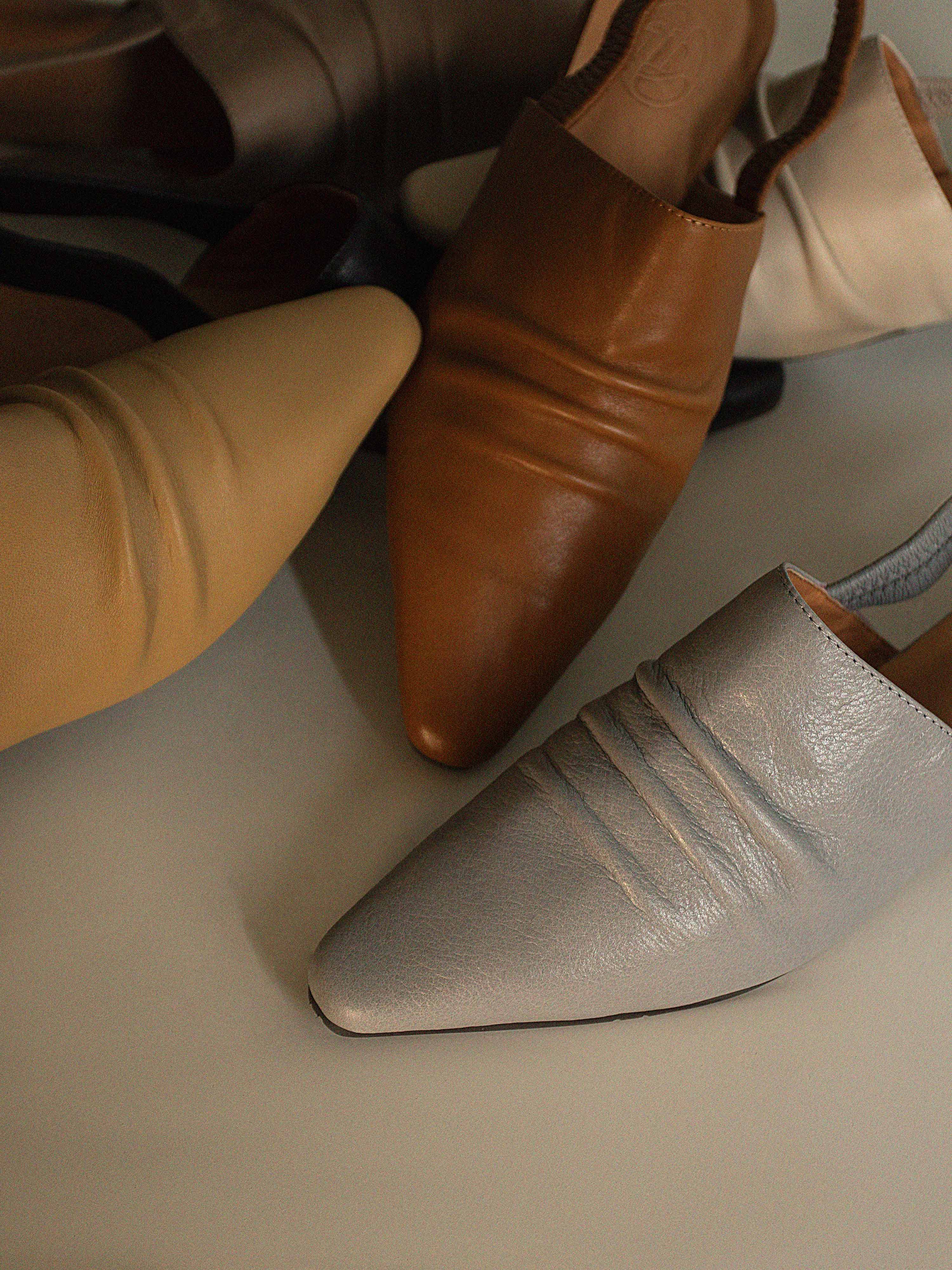 Pointed Wooden Heel Slingback