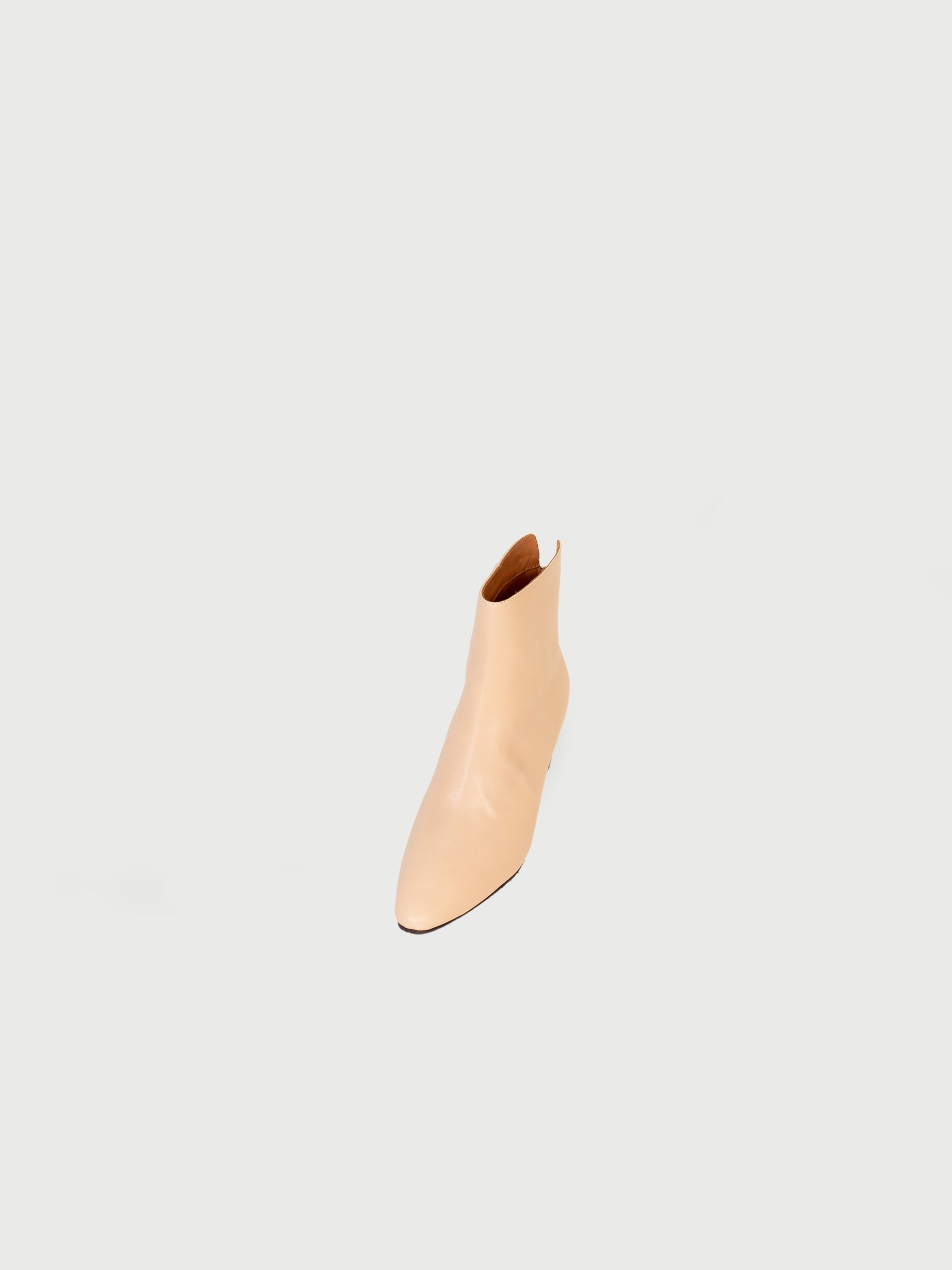 Ankle Boots with Ground-Heel