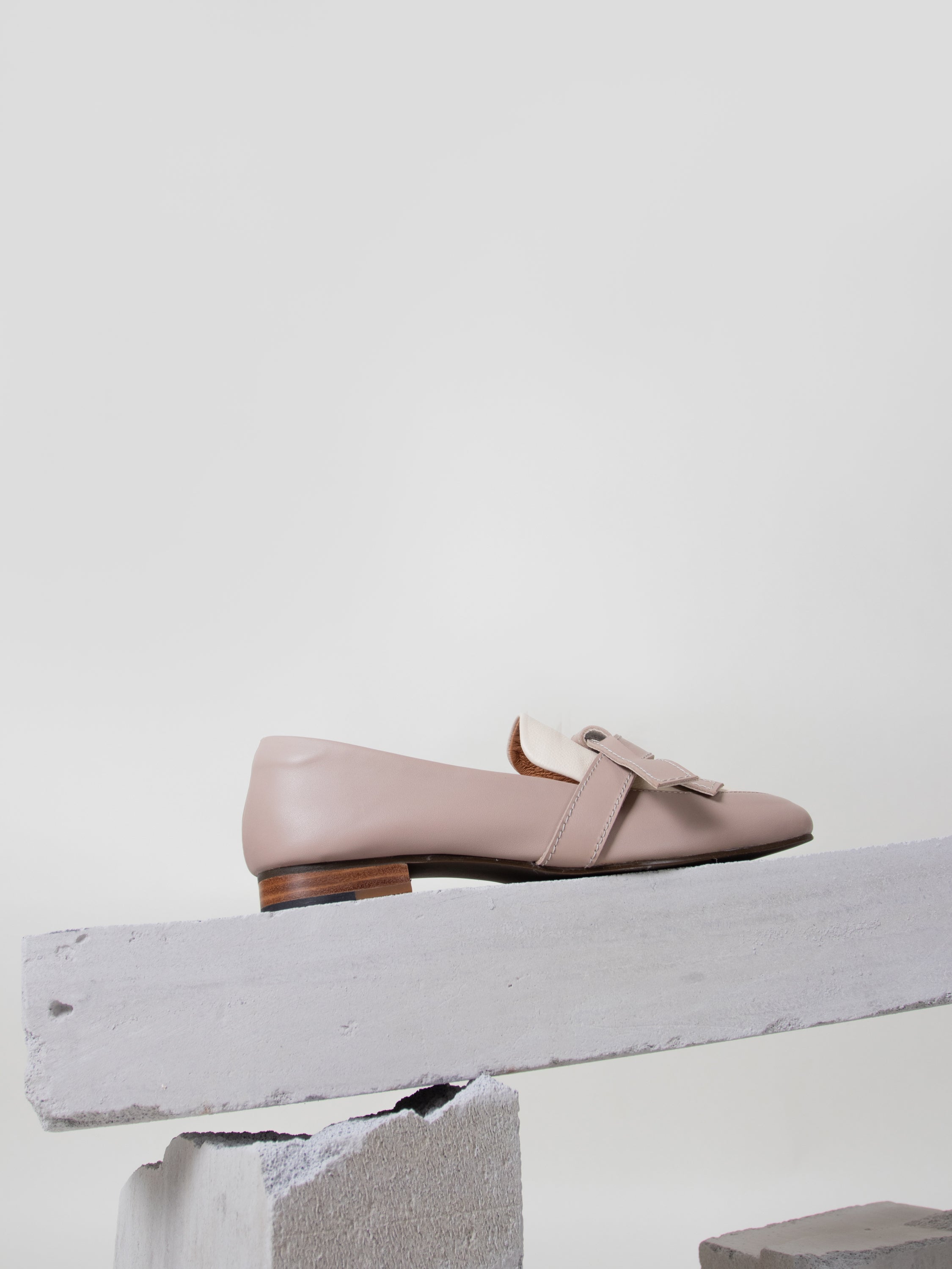 Josie | Cross-Strap Loafers