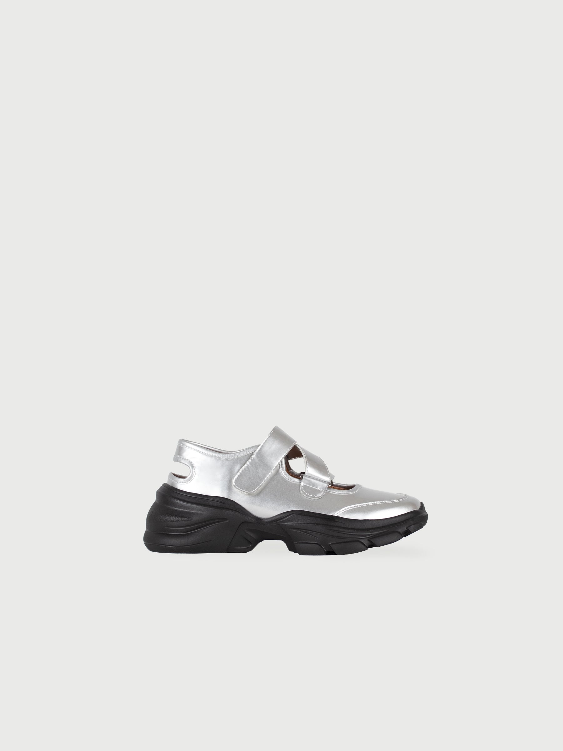 Airy 𖠁 Strap Platform Sneakers