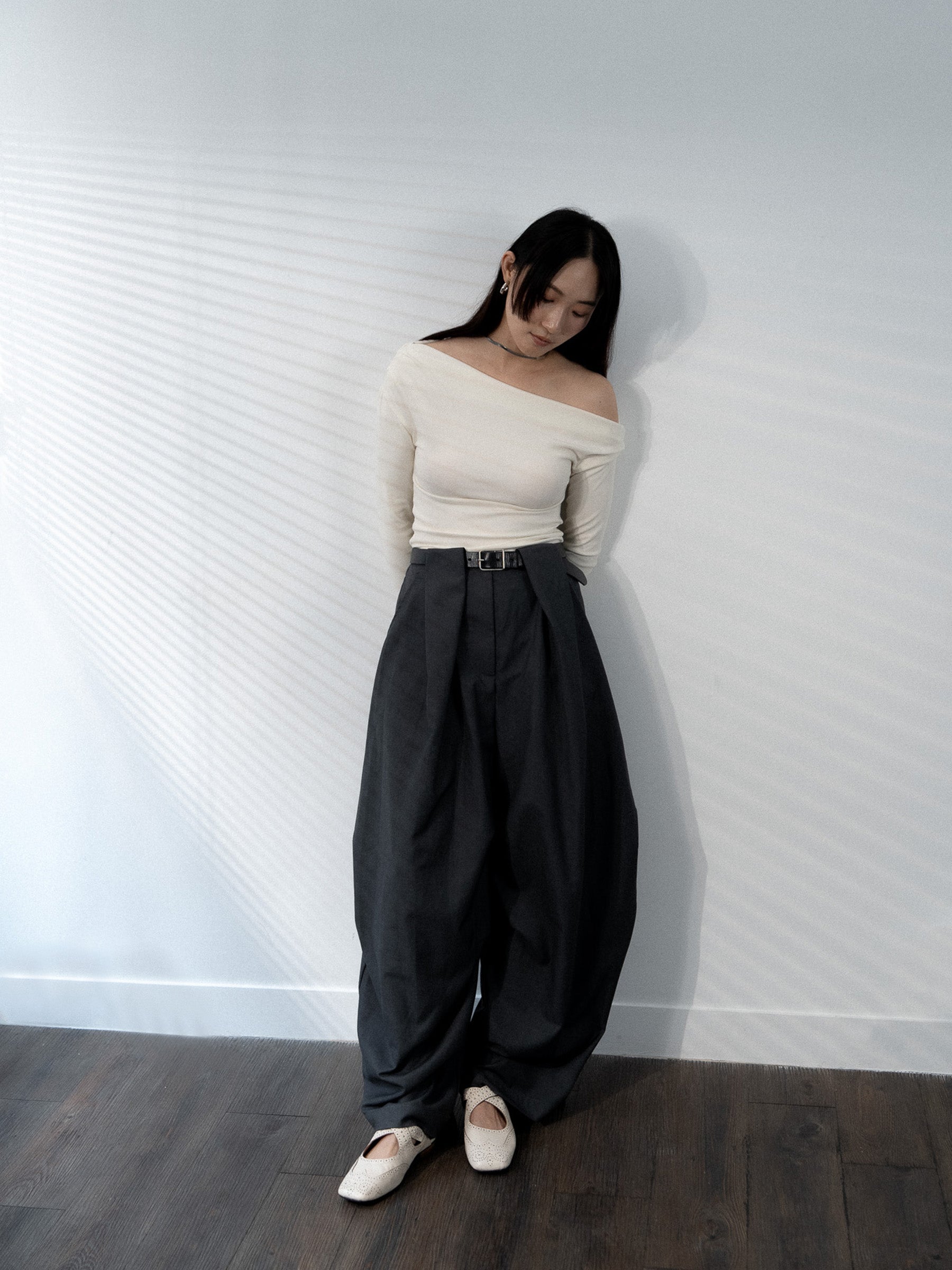Joanne || Square-Toe Laser-cut Cross Strap Mules