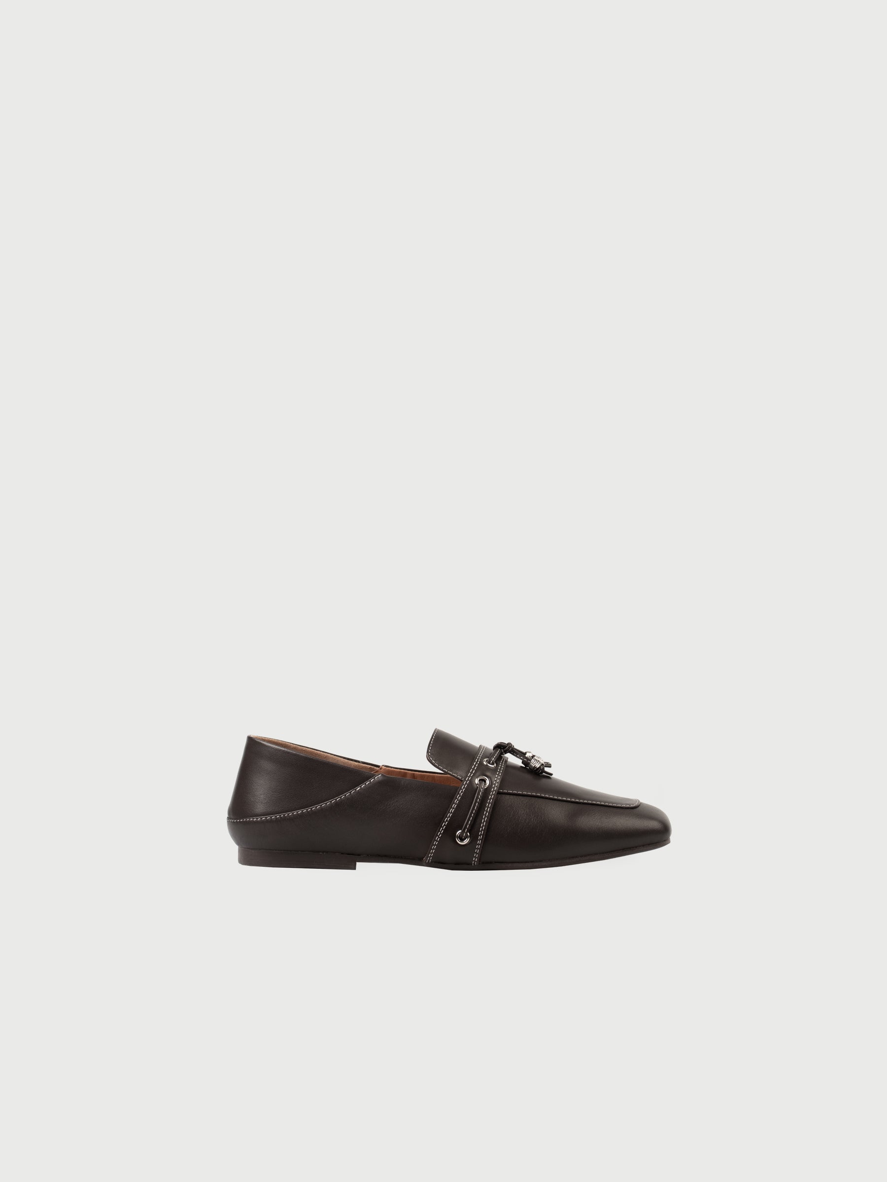 Elowen・Squared Toe Metal Tassel Loafers