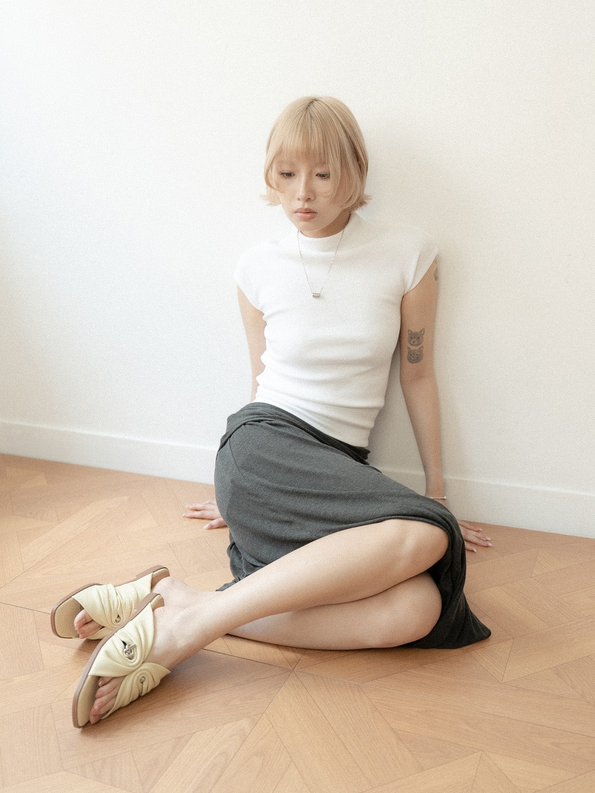 Petra・Draped Metal Knot Sandals