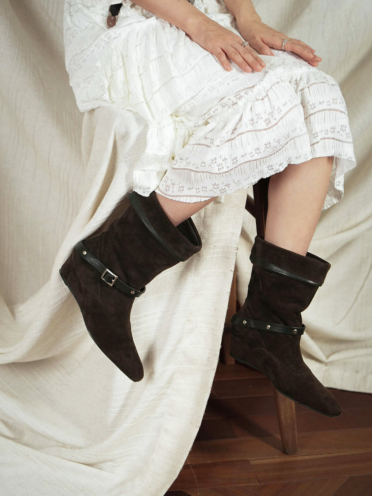 Blair・Almond-Toe Buckled Wedge Boots