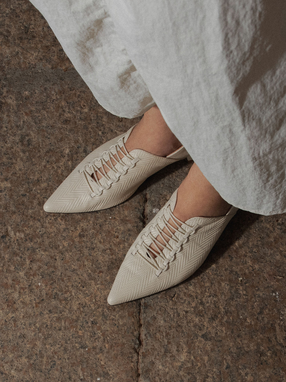 LEATHER LAB - Pointed Zip-Zap String Flats