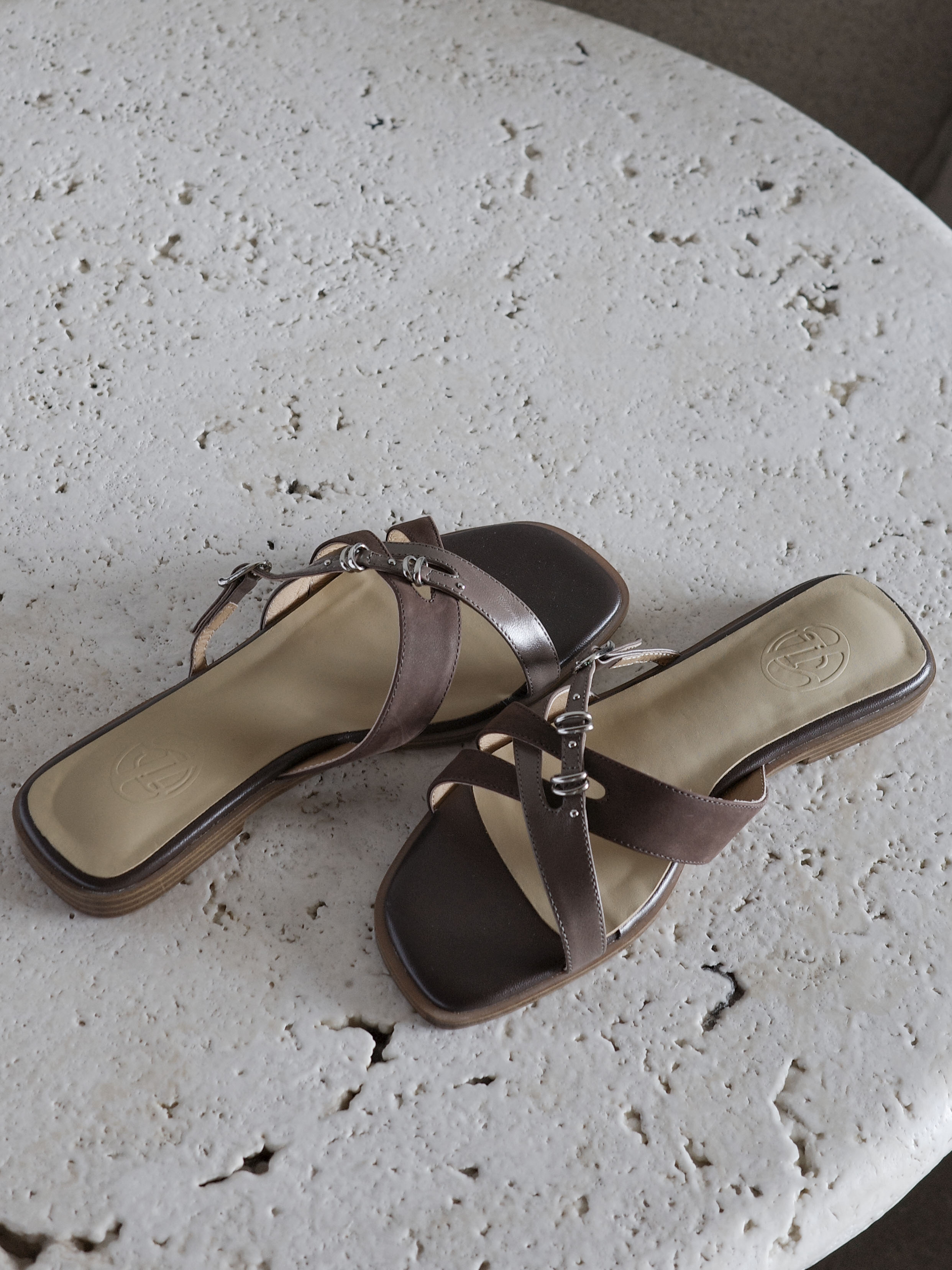 Mysaria - Buckle Crossed Strap Flat Sandals
