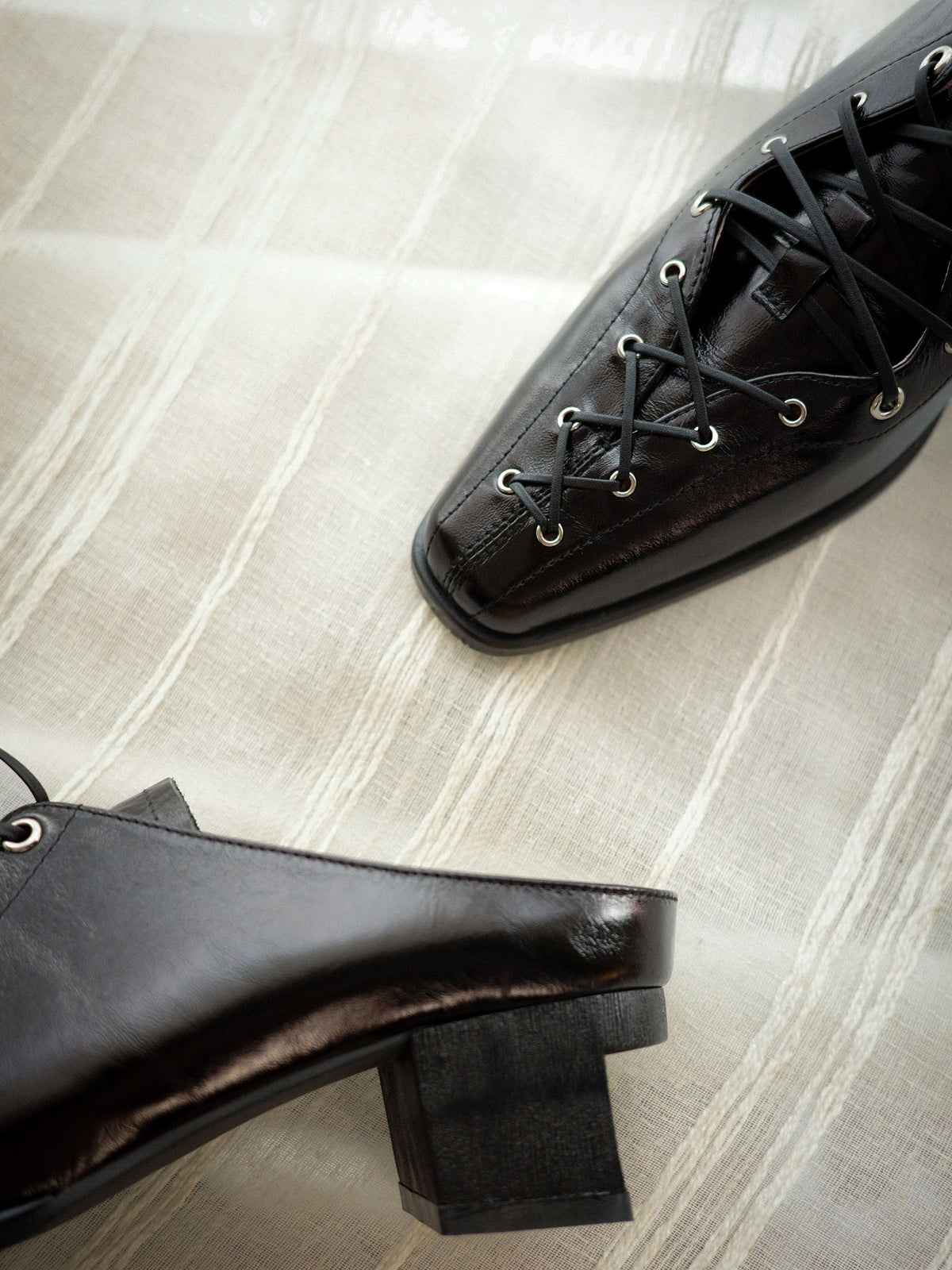 Freya・Square-Toe Lace-Up Mules