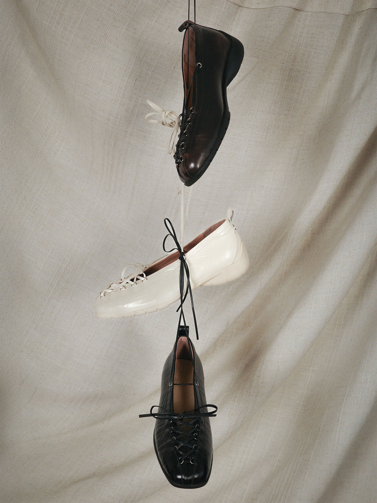 Aurelia・Square-Round Toe Lace-Up Ballet Flats