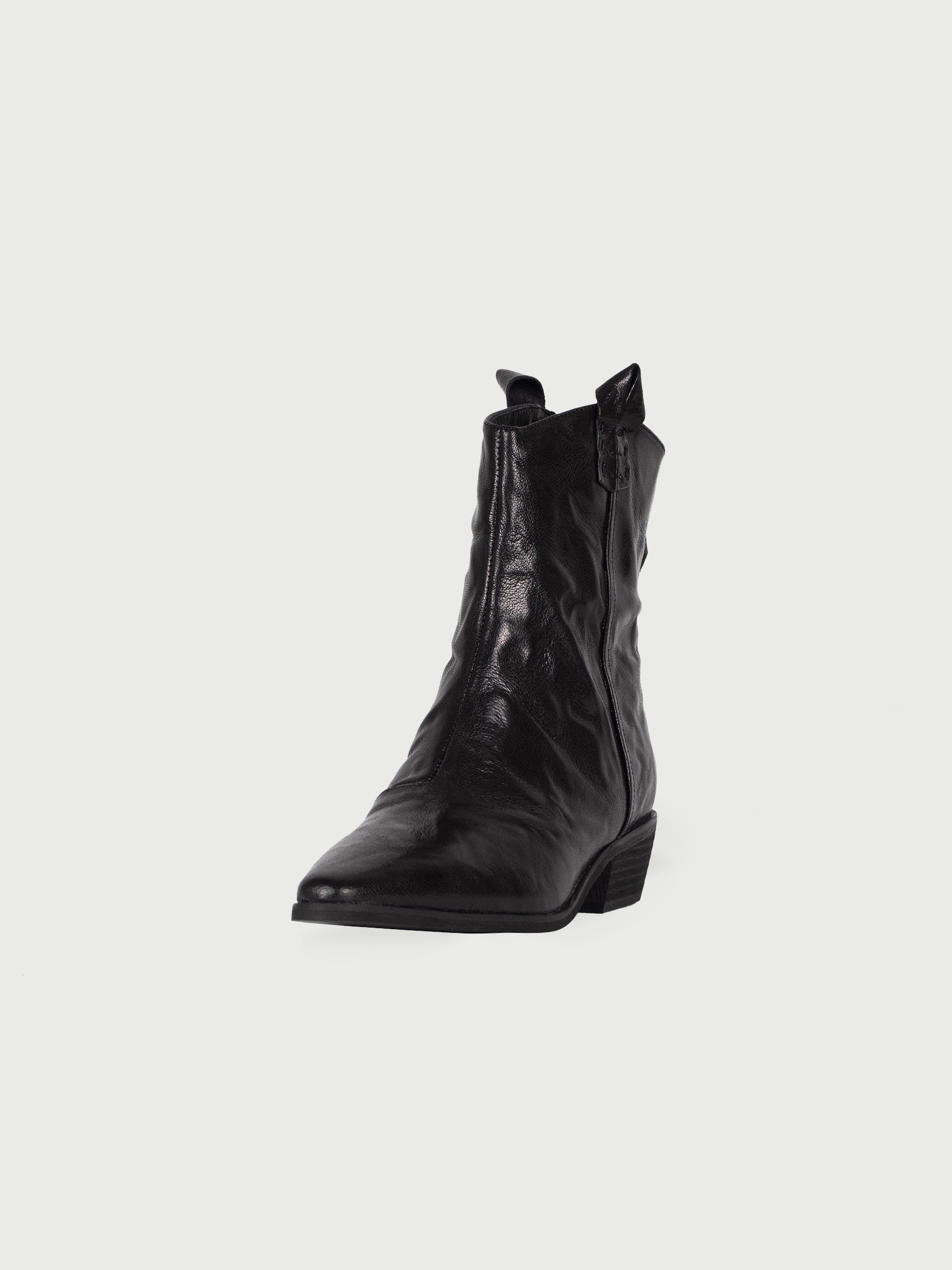Wrinkled Patent Leather Boots